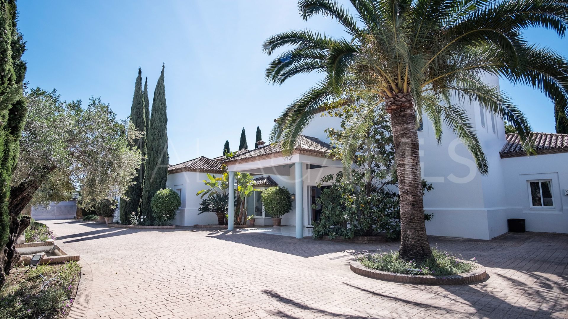 Guadalmina Baja, villa for sale with 7 bedrooms