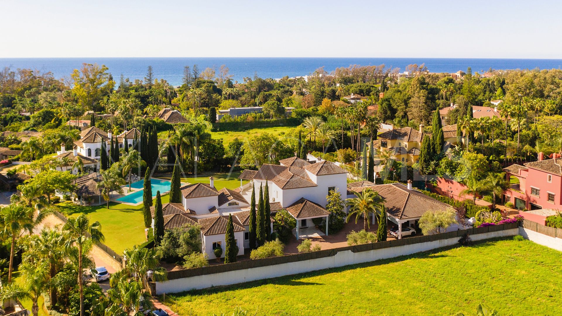 Guadalmina Baja, villa for sale with 7 bedrooms
