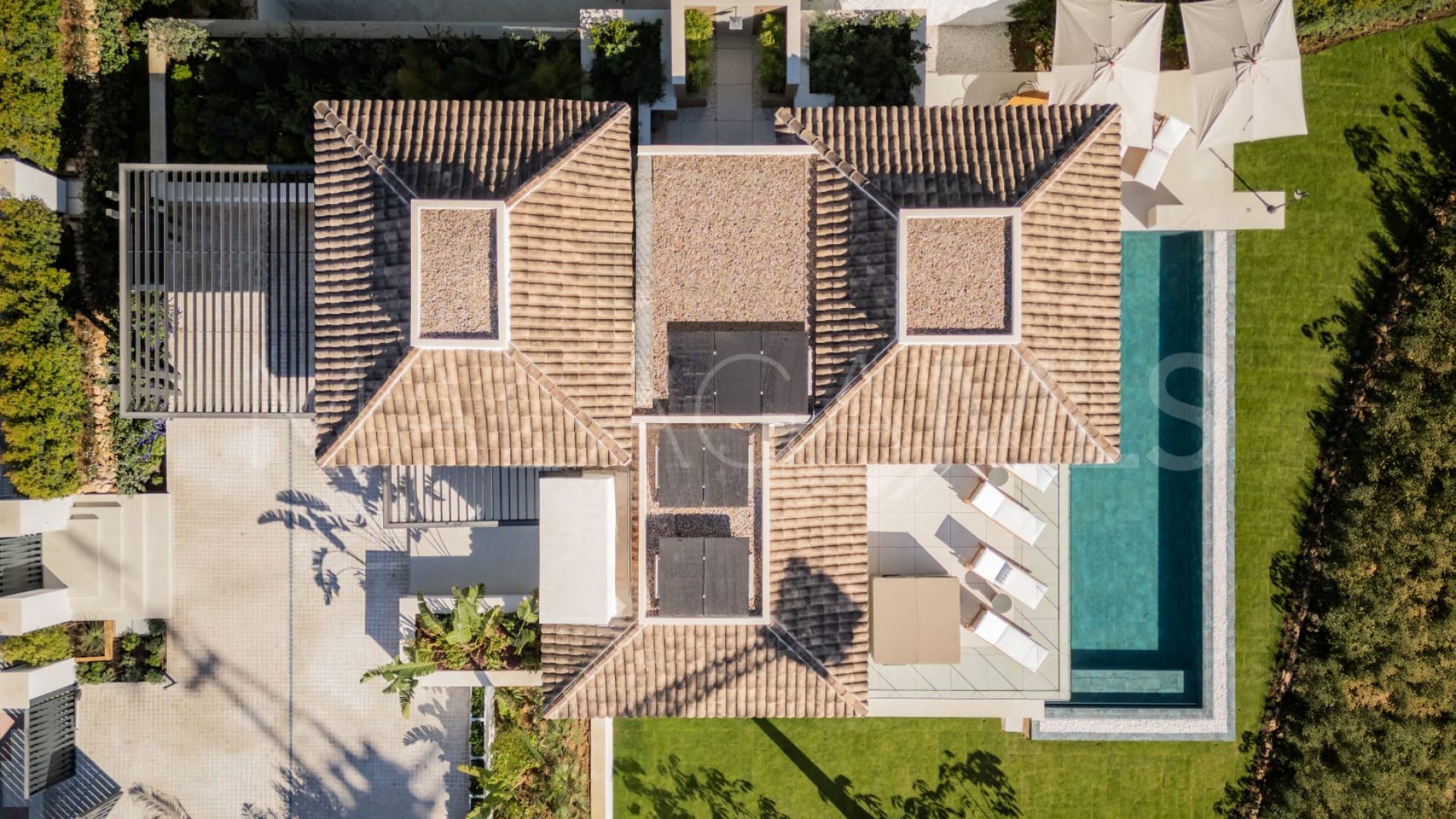 Villa for sale in Lomas del Rey
