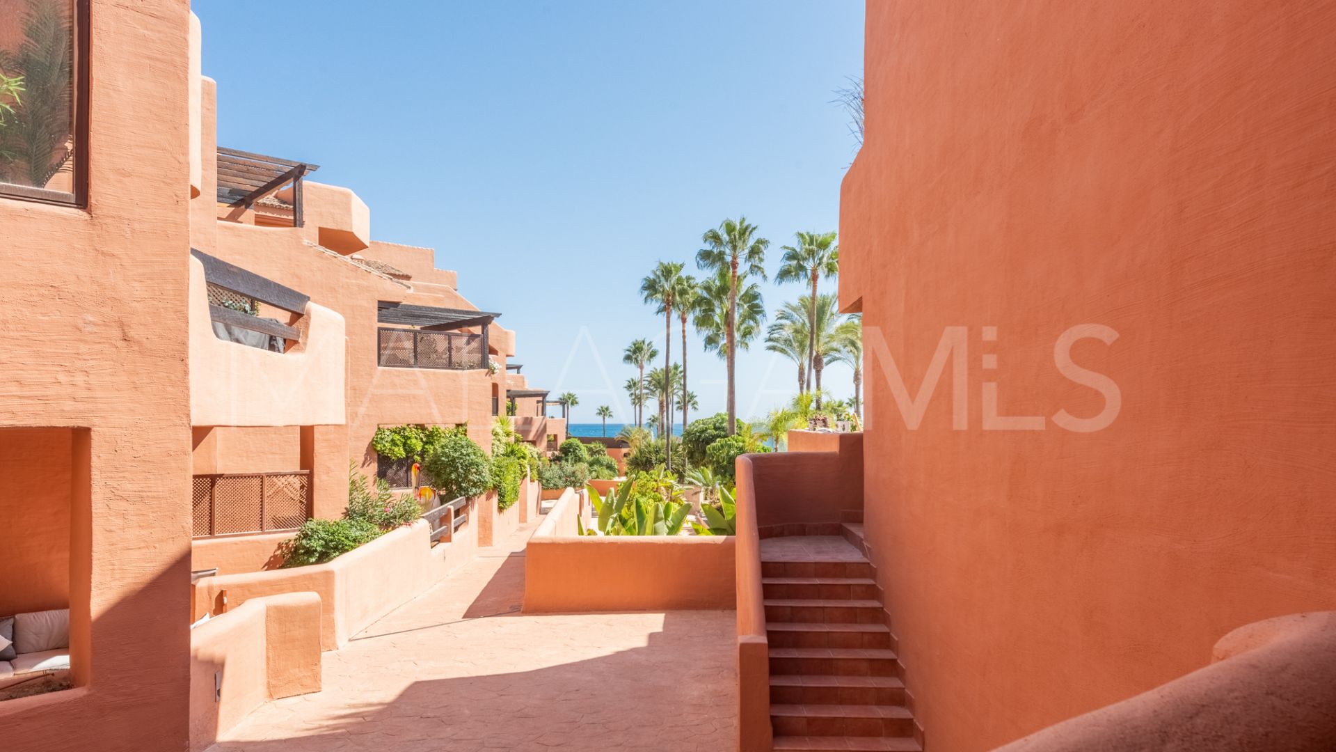 Se vende apartamento planta baja in Mar Azul