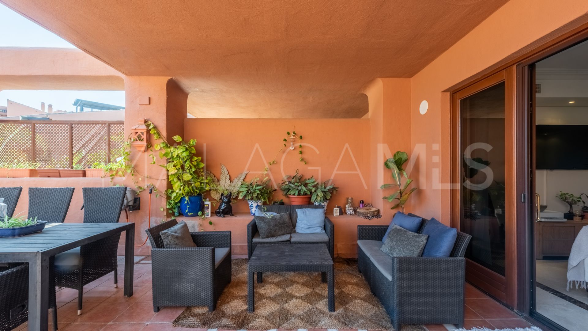 Se vende apartamento planta baja in Mar Azul