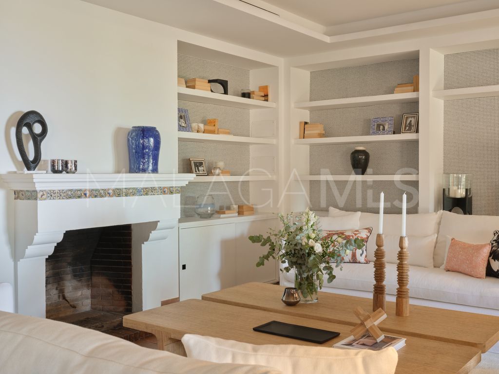 For sale El Candado villa with 6 bedrooms
