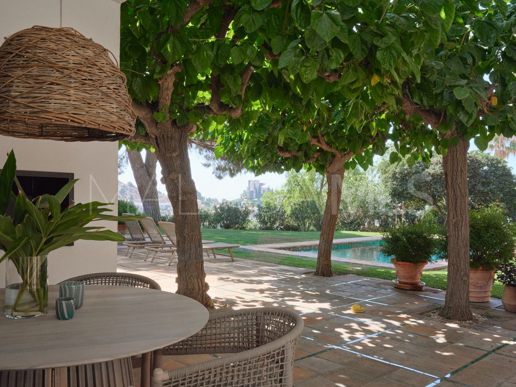 For sale El Candado villa with 6 bedrooms