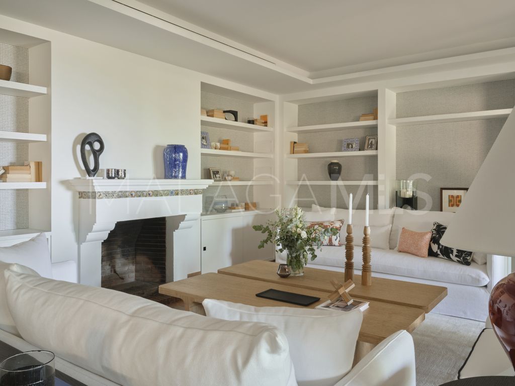 For sale El Candado villa with 6 bedrooms