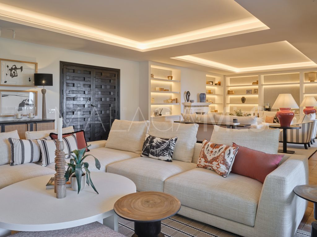 For sale El Candado villa with 6 bedrooms