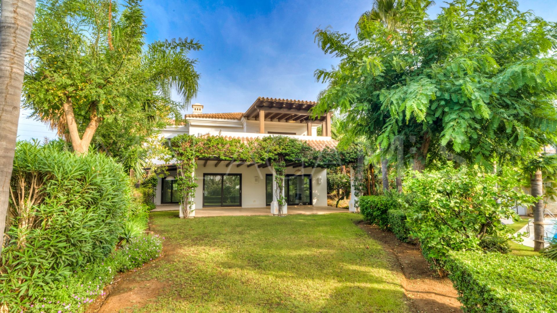 Villa a la venta in Lomas de Magna Marbella