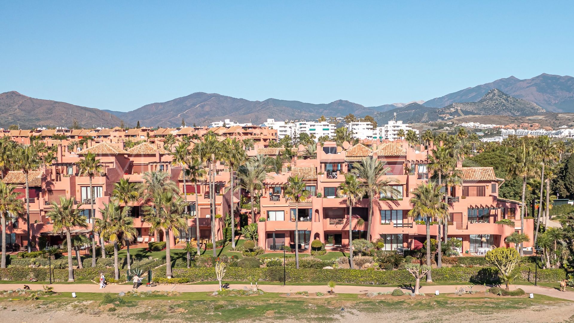 3 bedrooms ground floor apartment in Almenara Beach for sale
