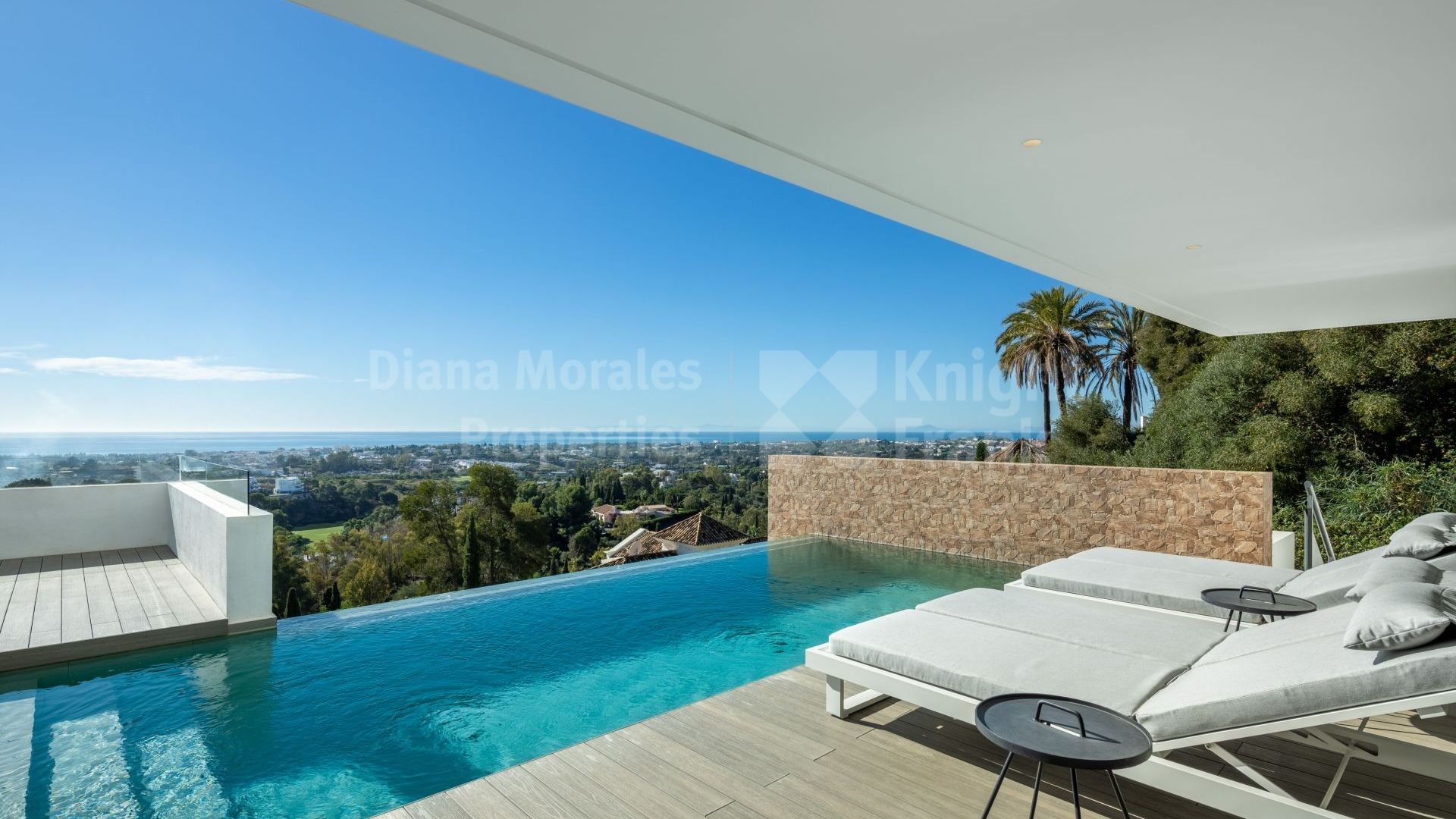 El Herrojo, Herrojo 88, four bedroom modern villa with incomparable sea views