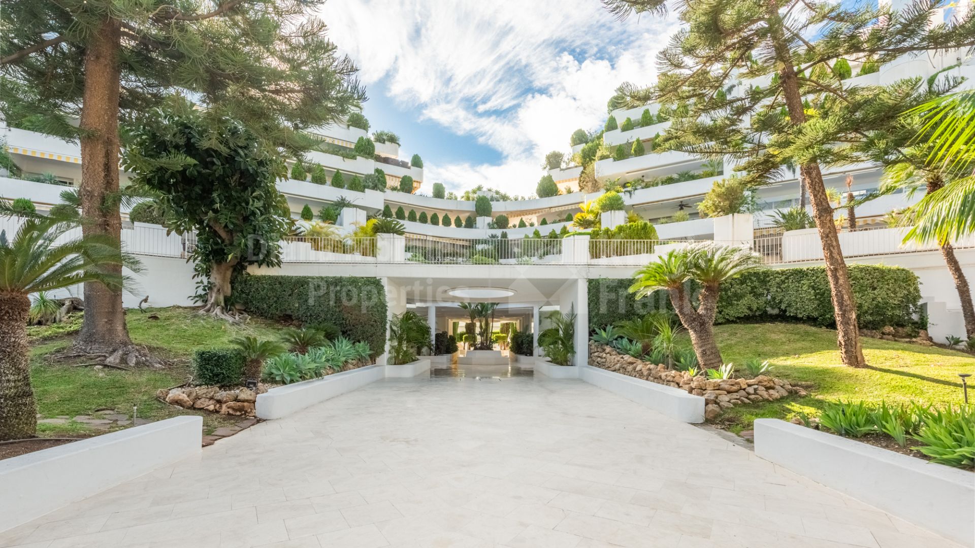 Las Terrazas de Las Lomas, Wohnung an der Goldenen Meile