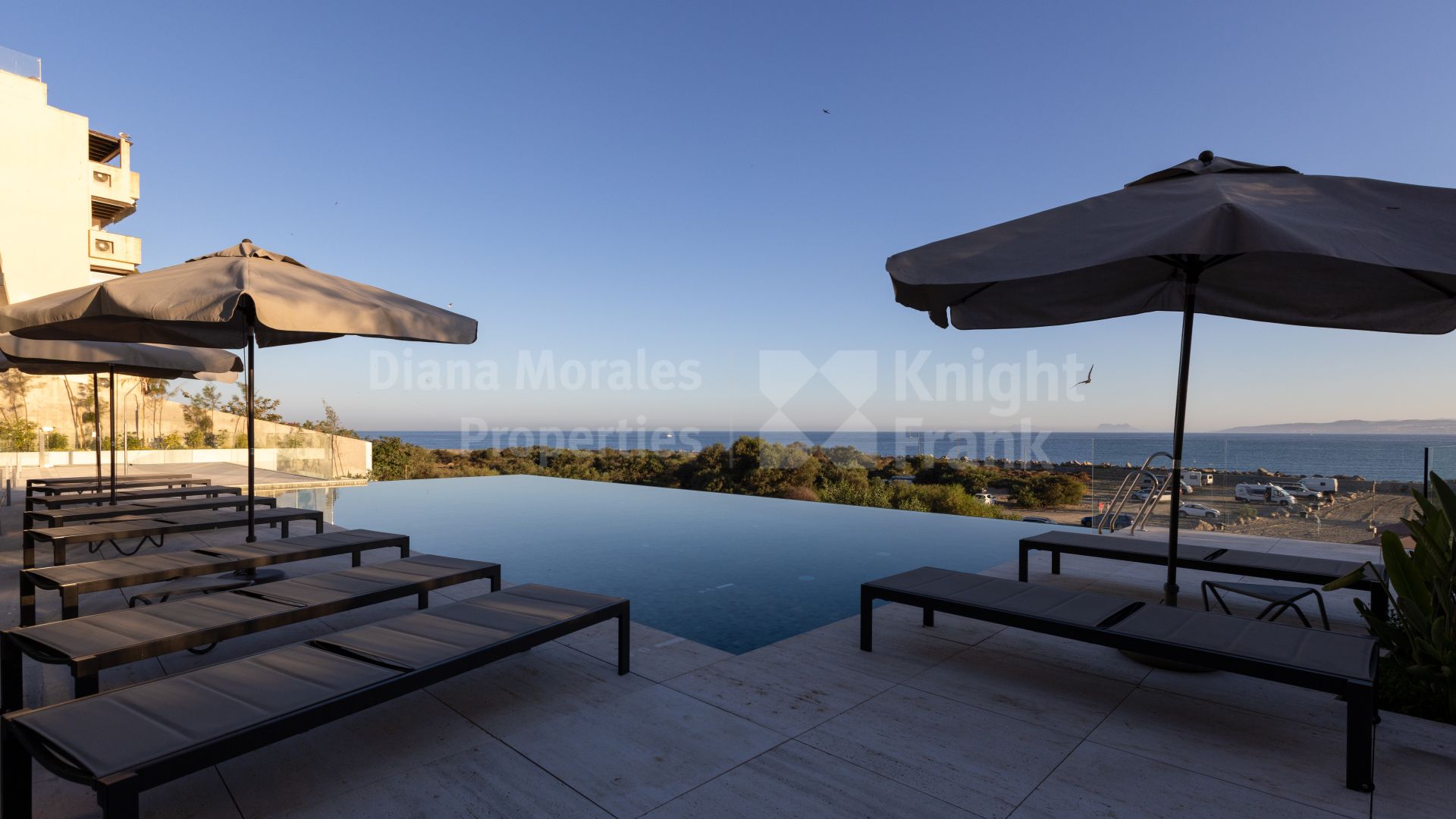 East facing three-bedroom beachfront apartment in West Estepona