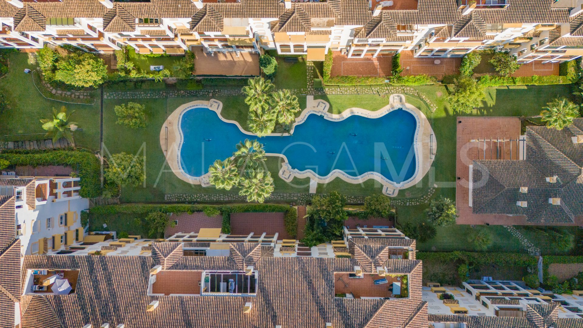 Duplex penthouse for sale in Costa Nagüeles II
