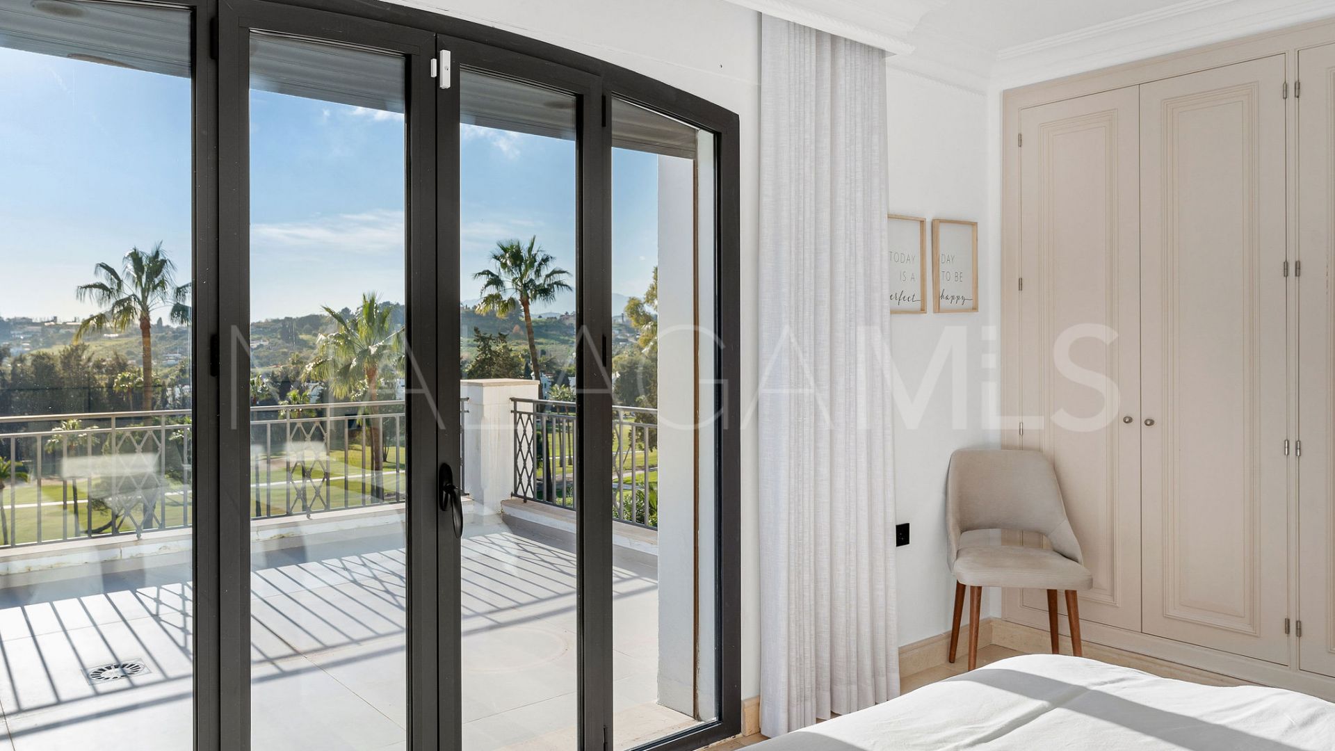 Villa for sale in Los Naranjos Golf