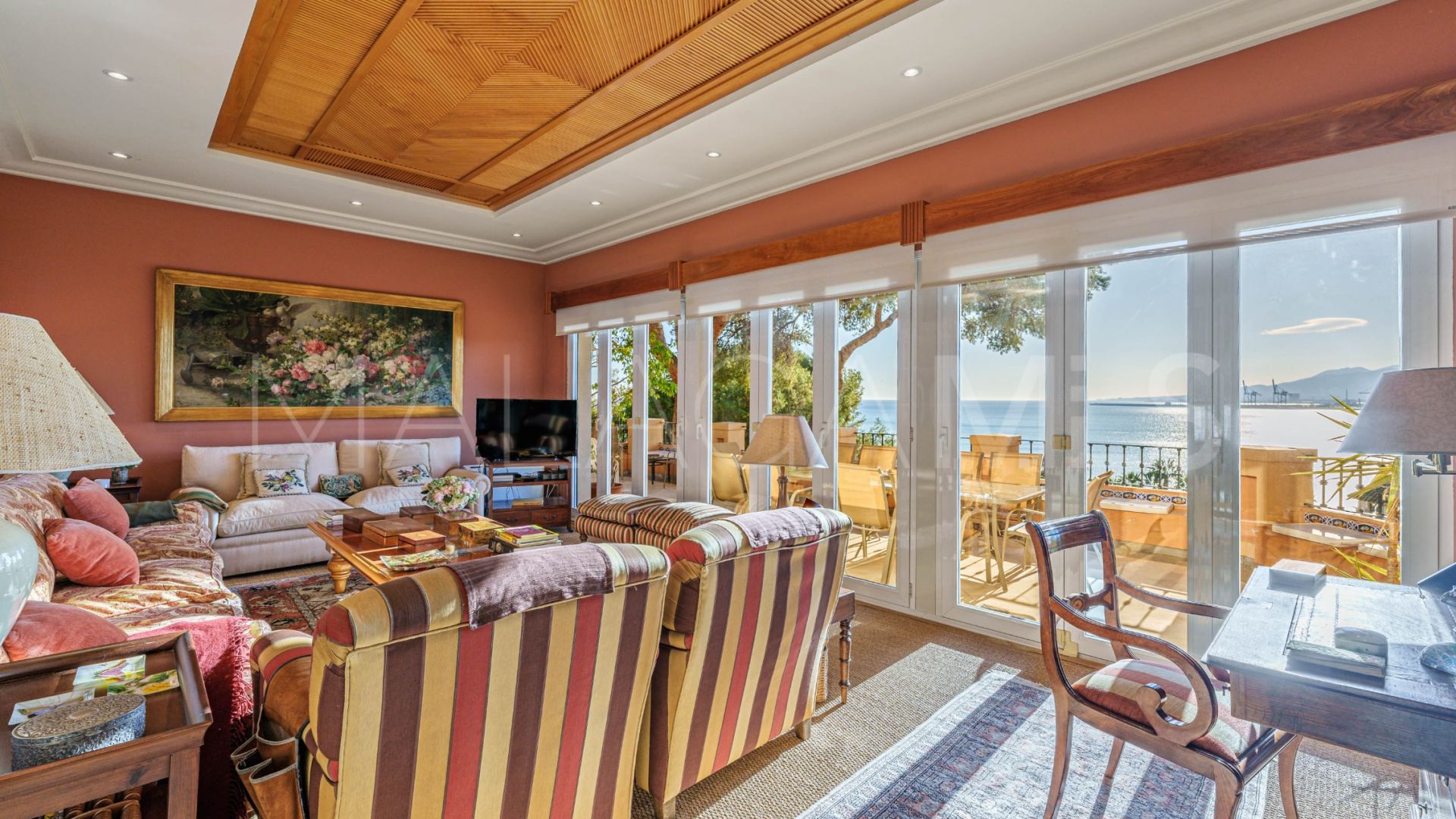 Villa for sale in El Limonar