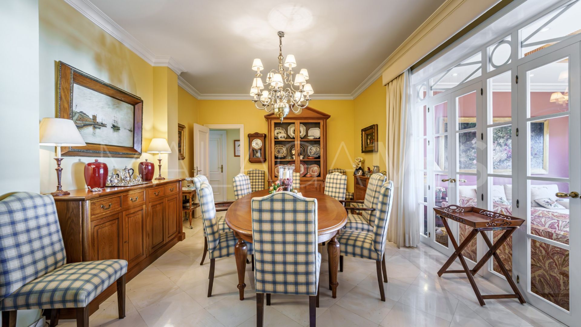 Villa for sale in El Limonar