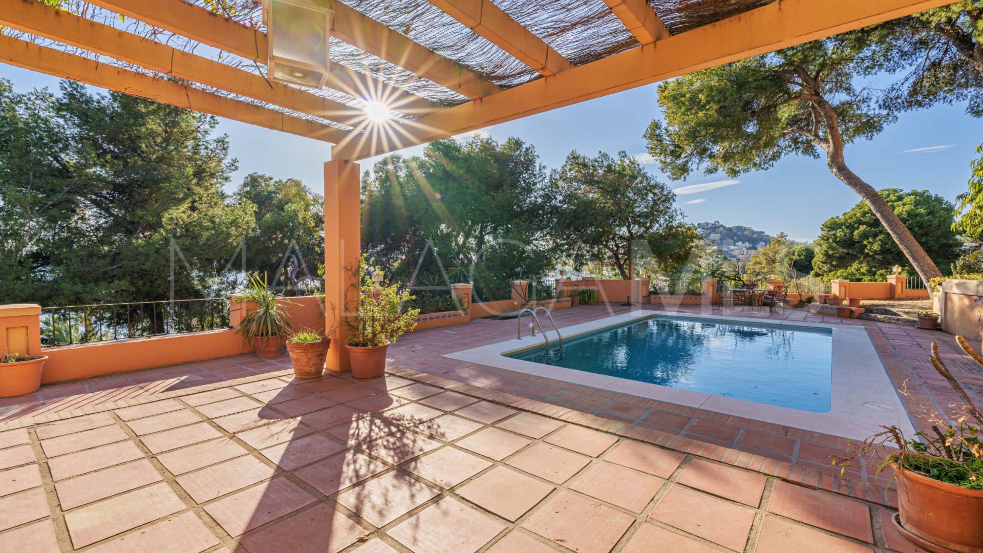 Villa for sale in El Limonar