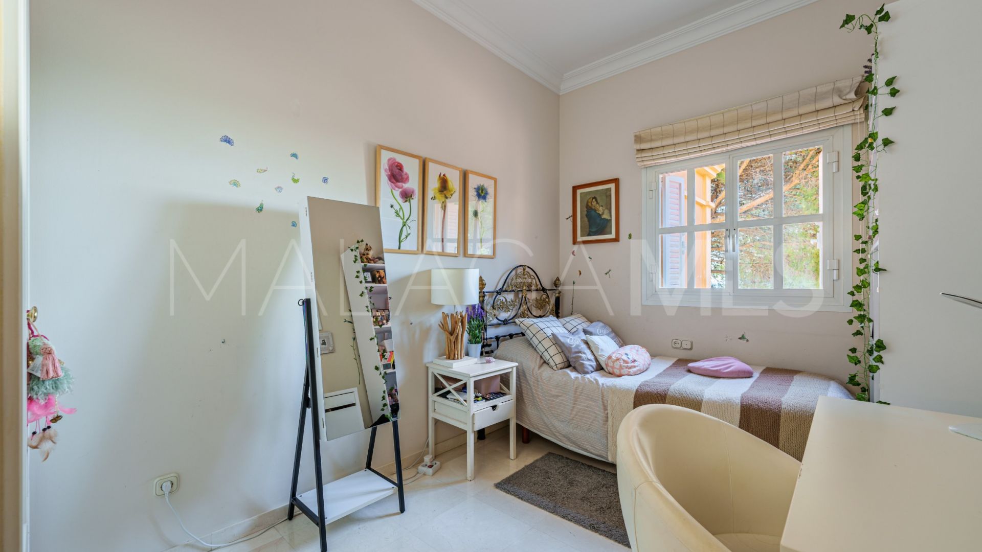 Villa for sale in El Limonar