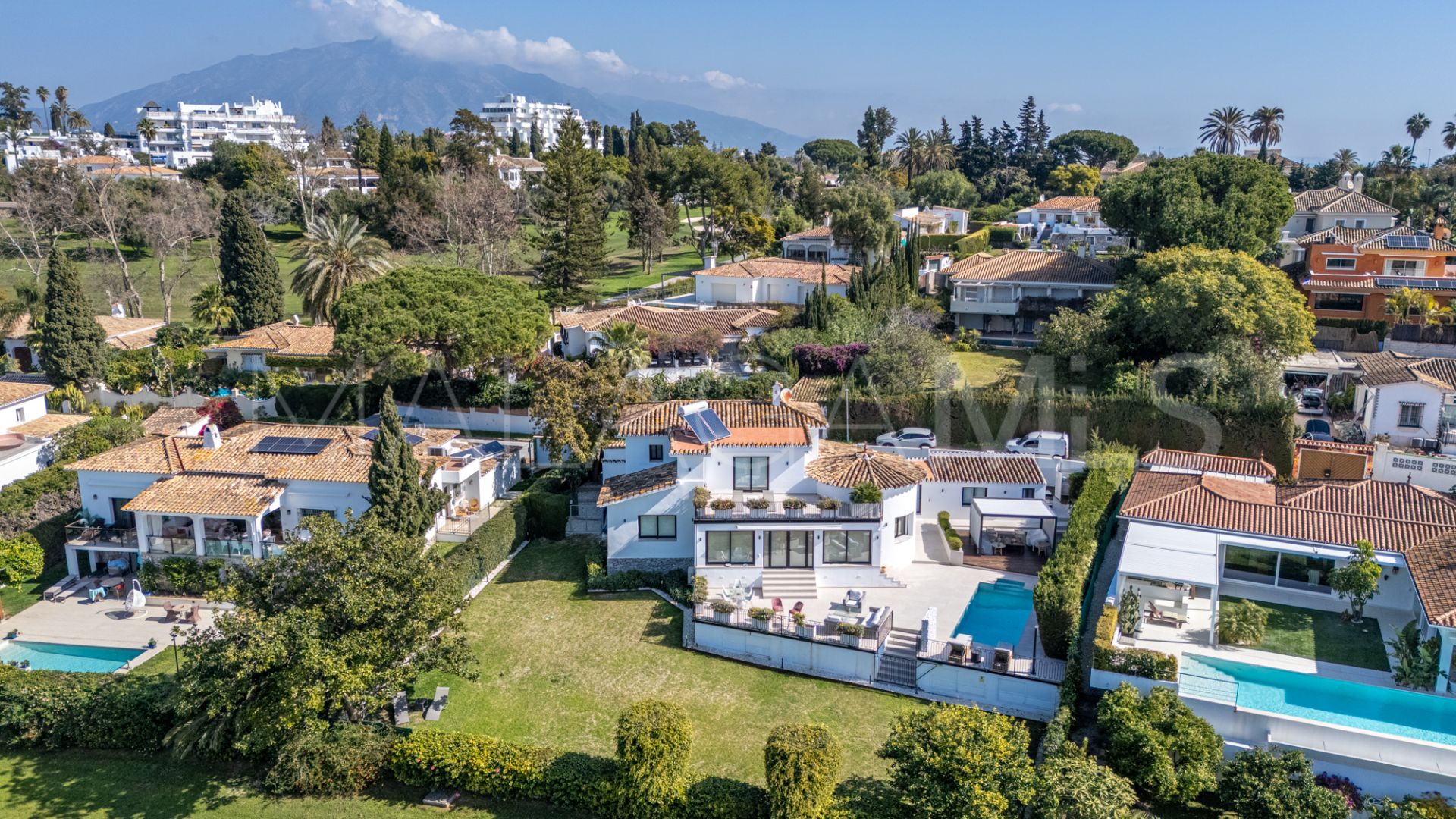 Se vende villa de 4 bedrooms in Guadalmina Alta