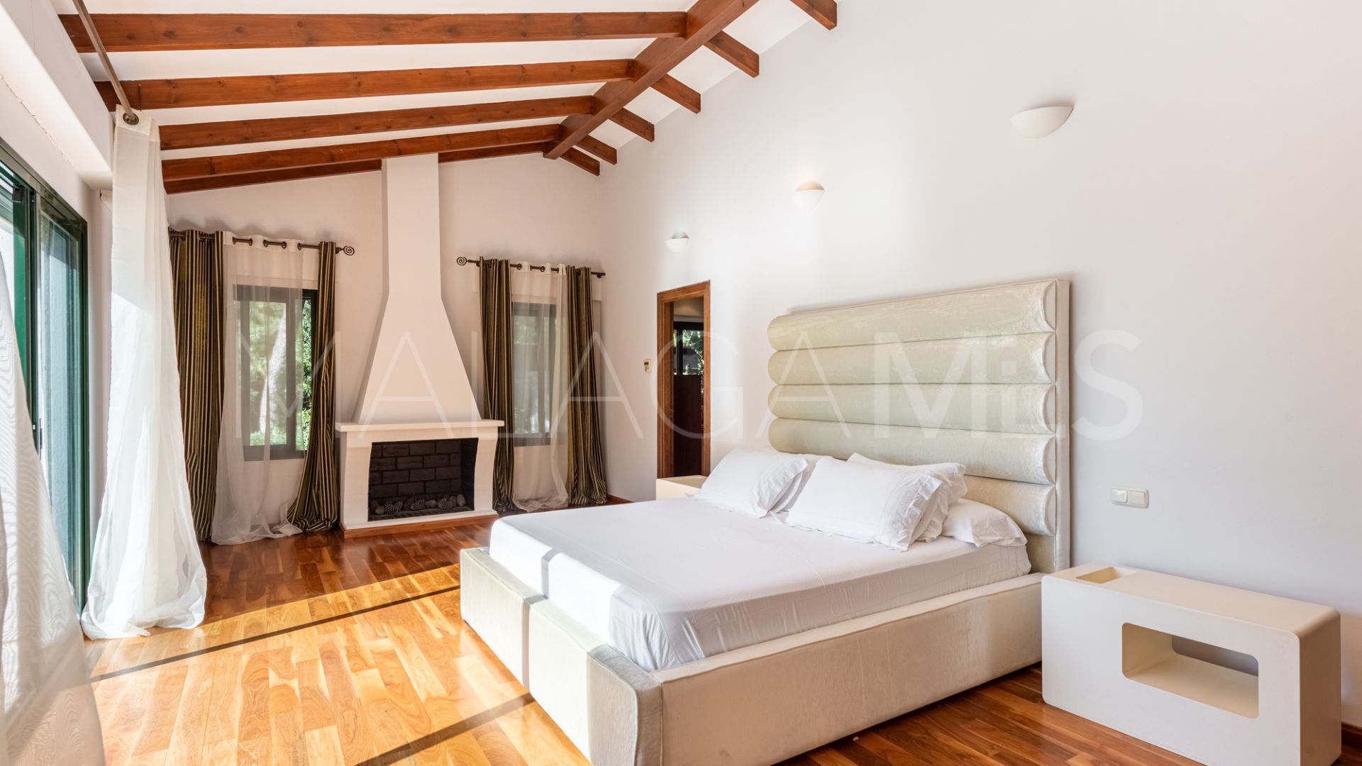 Villa for sale in El Madroñal