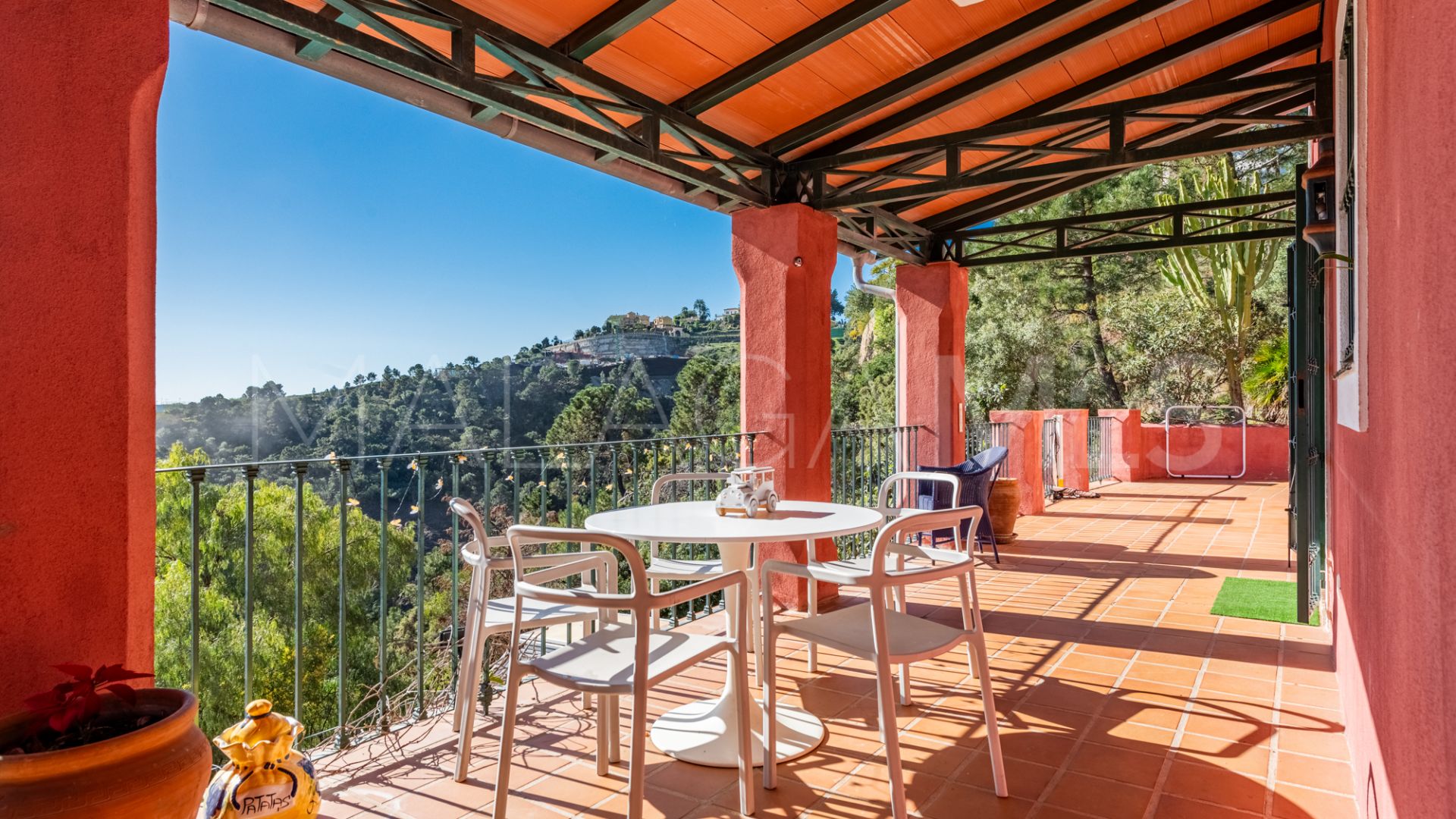 Villa for sale in El Madroñal
