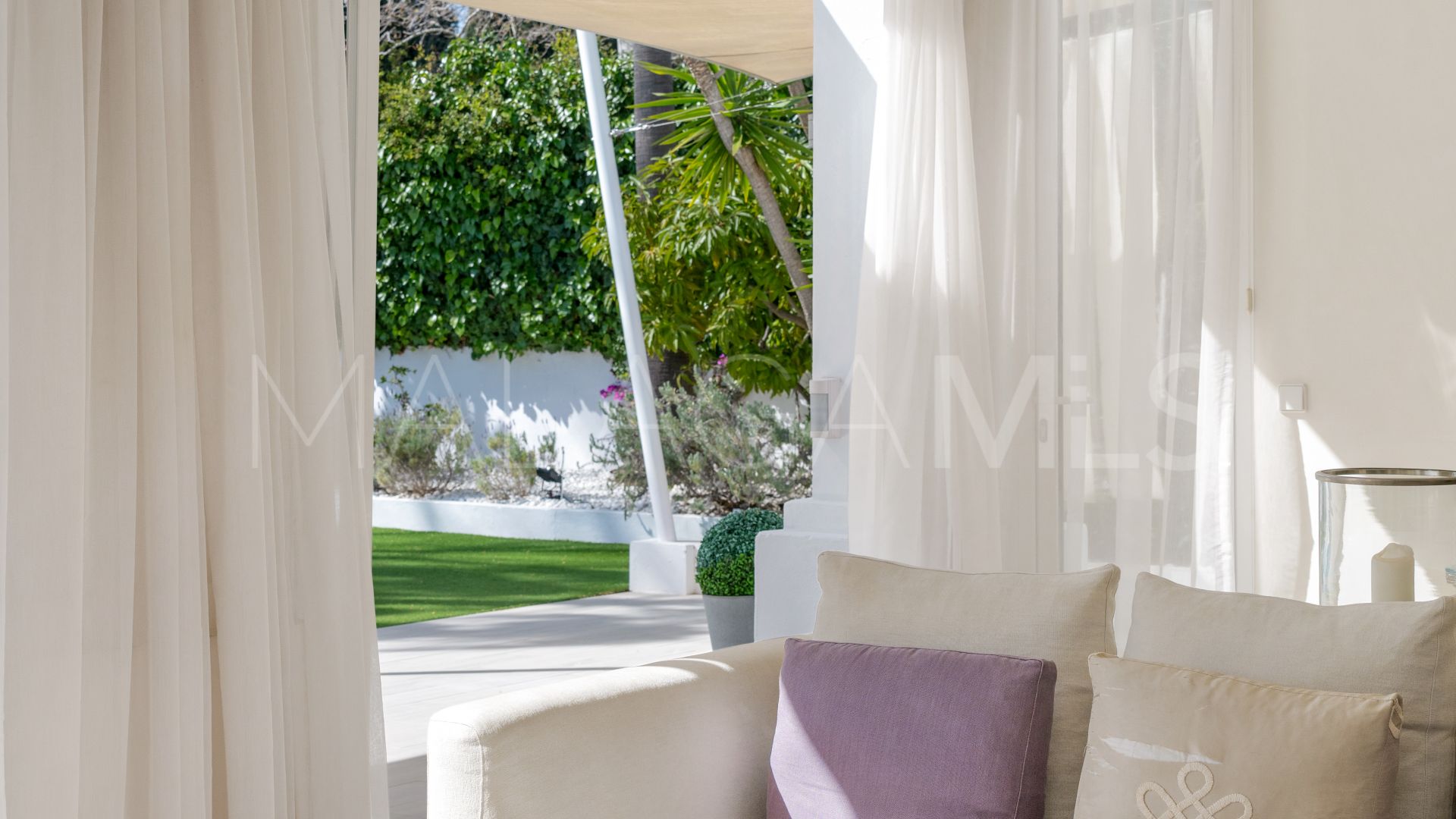 Villa for sale in Guadalmina Alta