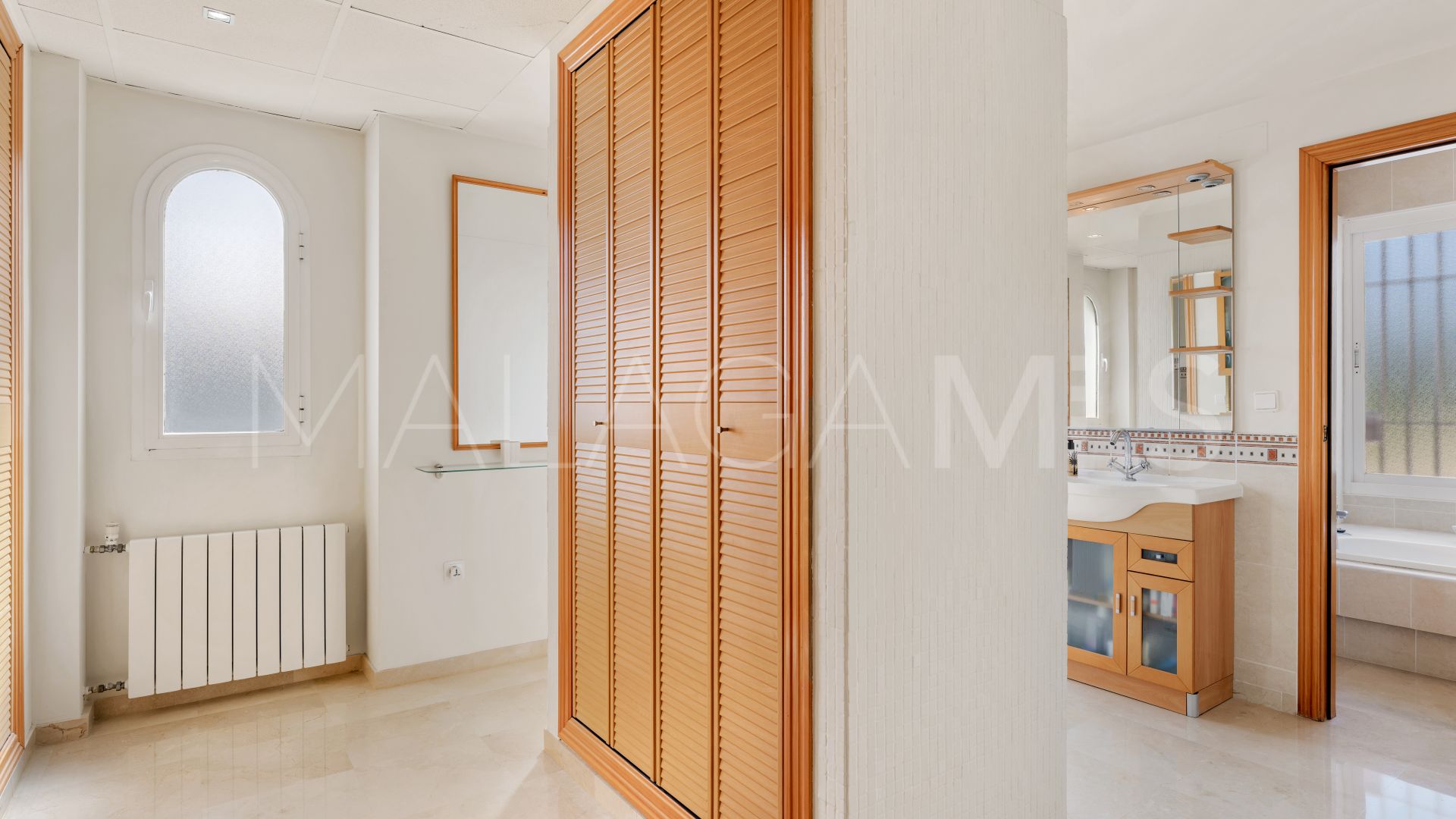 Villa for sale in Guadalmina Alta