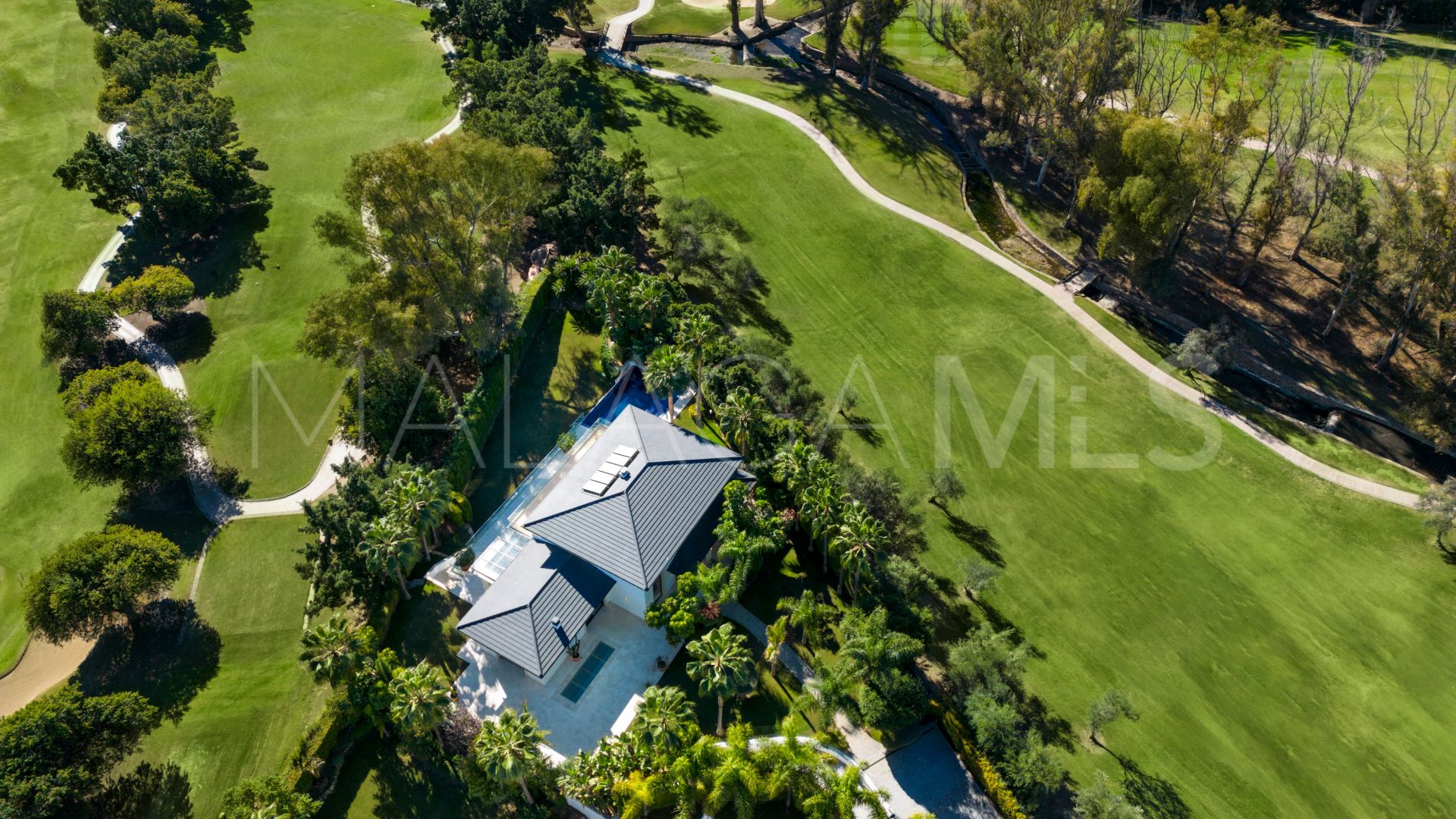 Los Naranjos Golf 5 bedrooms villa for sale