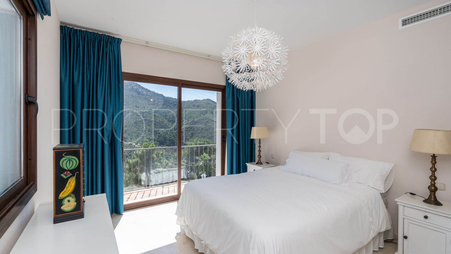 Villa for sale in Monte Mayor with 4 bedrooms