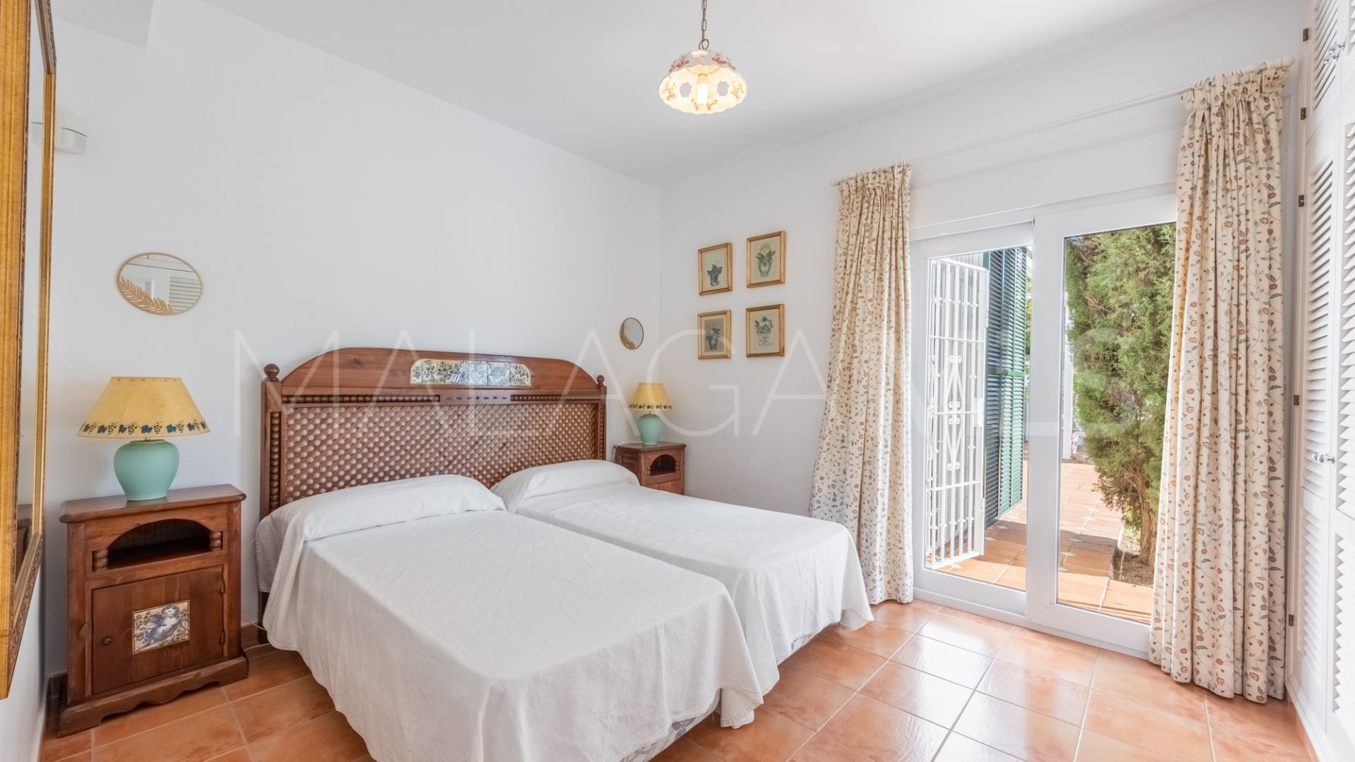 For sale villa with 5 bedrooms in El Presidente