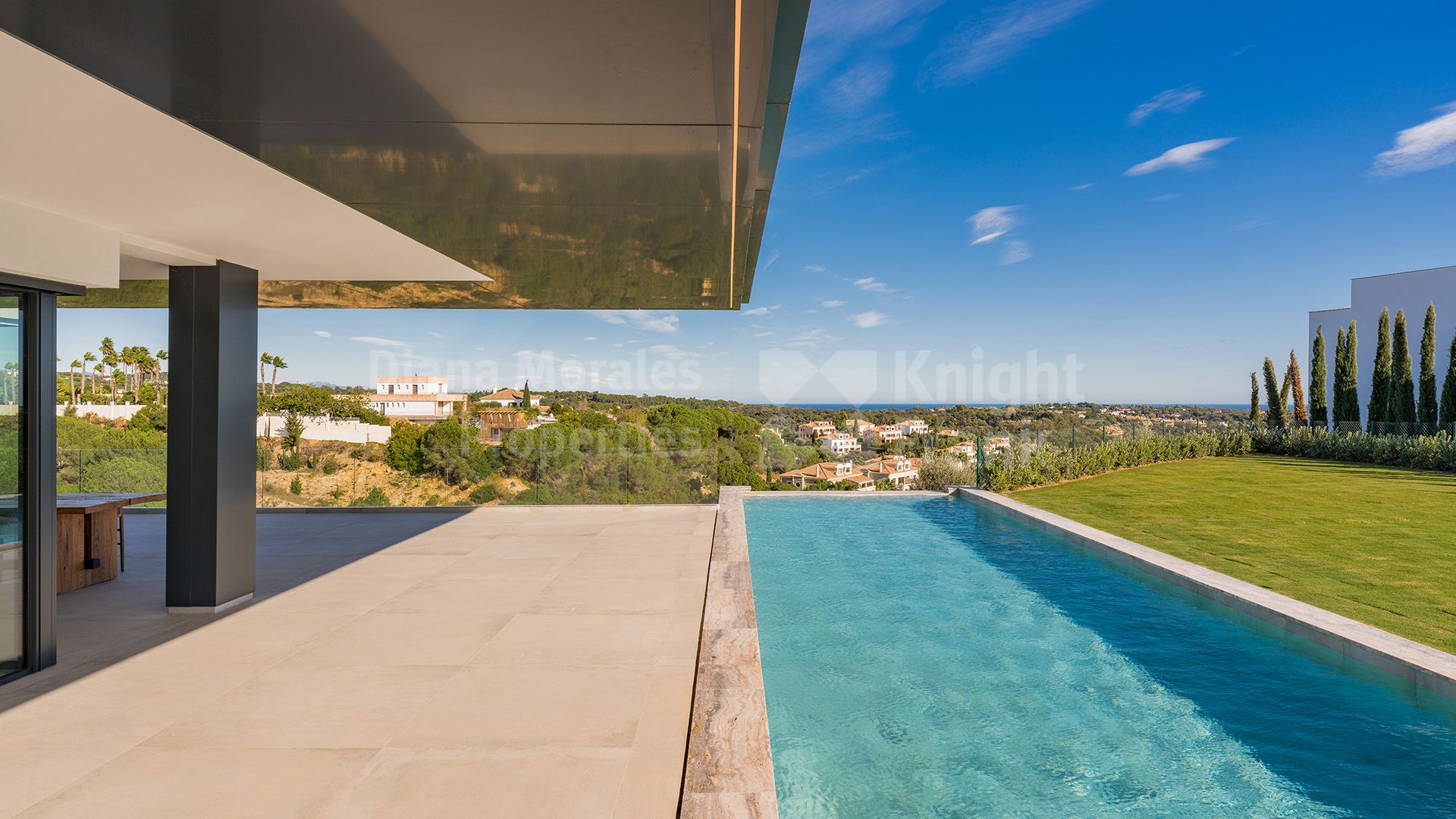 Sotogrande Alto, Preisgekrönte Design-Villa in Sotogrande