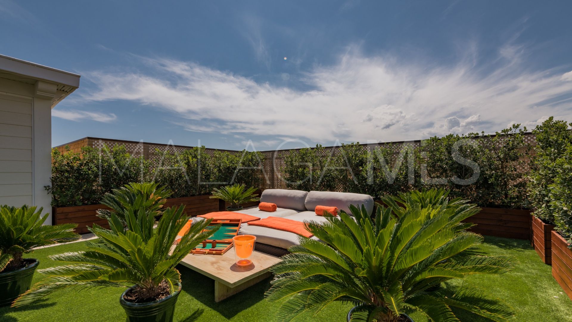 Duplex penthouse for sale in Playa Esmeralda