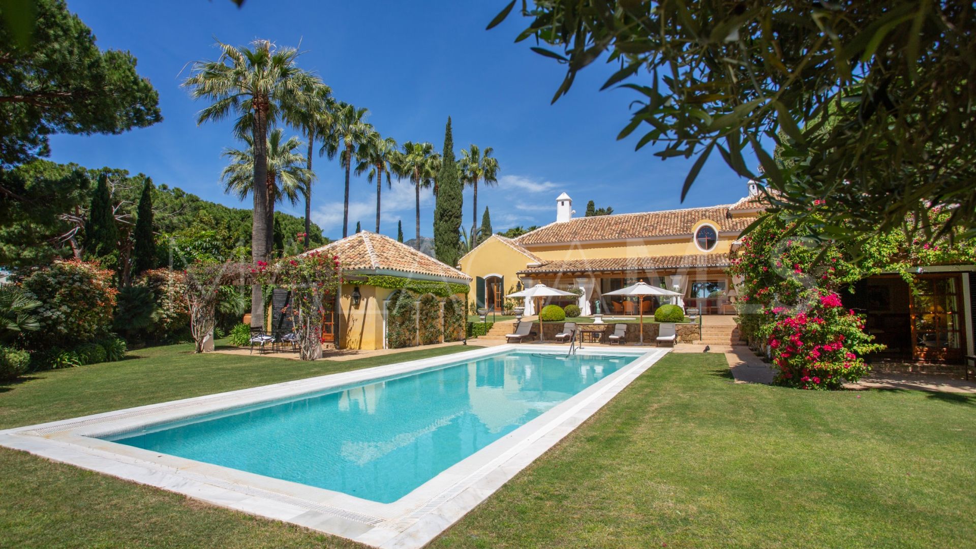 Villa for sale in Marbella Ost