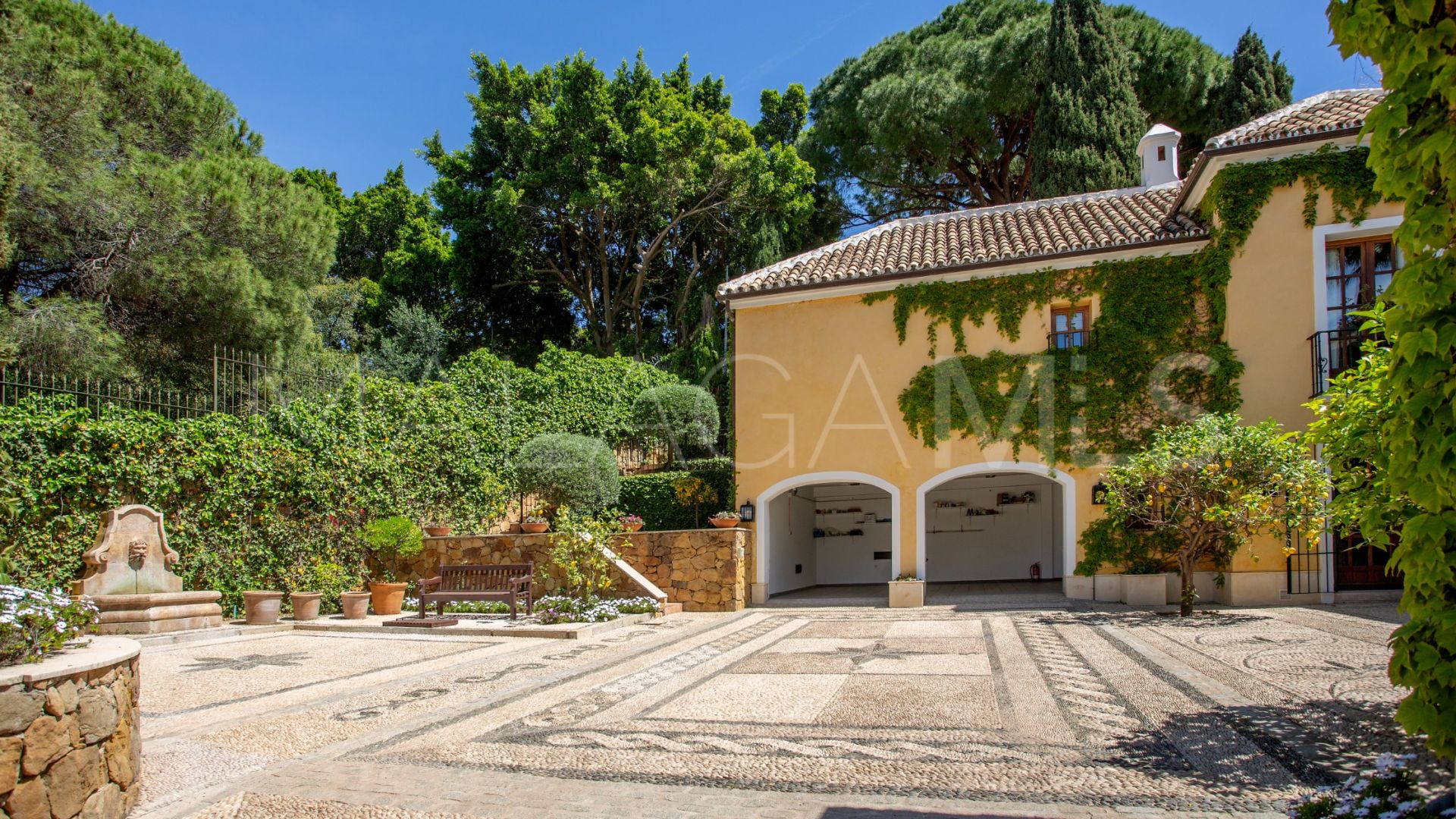 Villa for sale in Marbella Ost