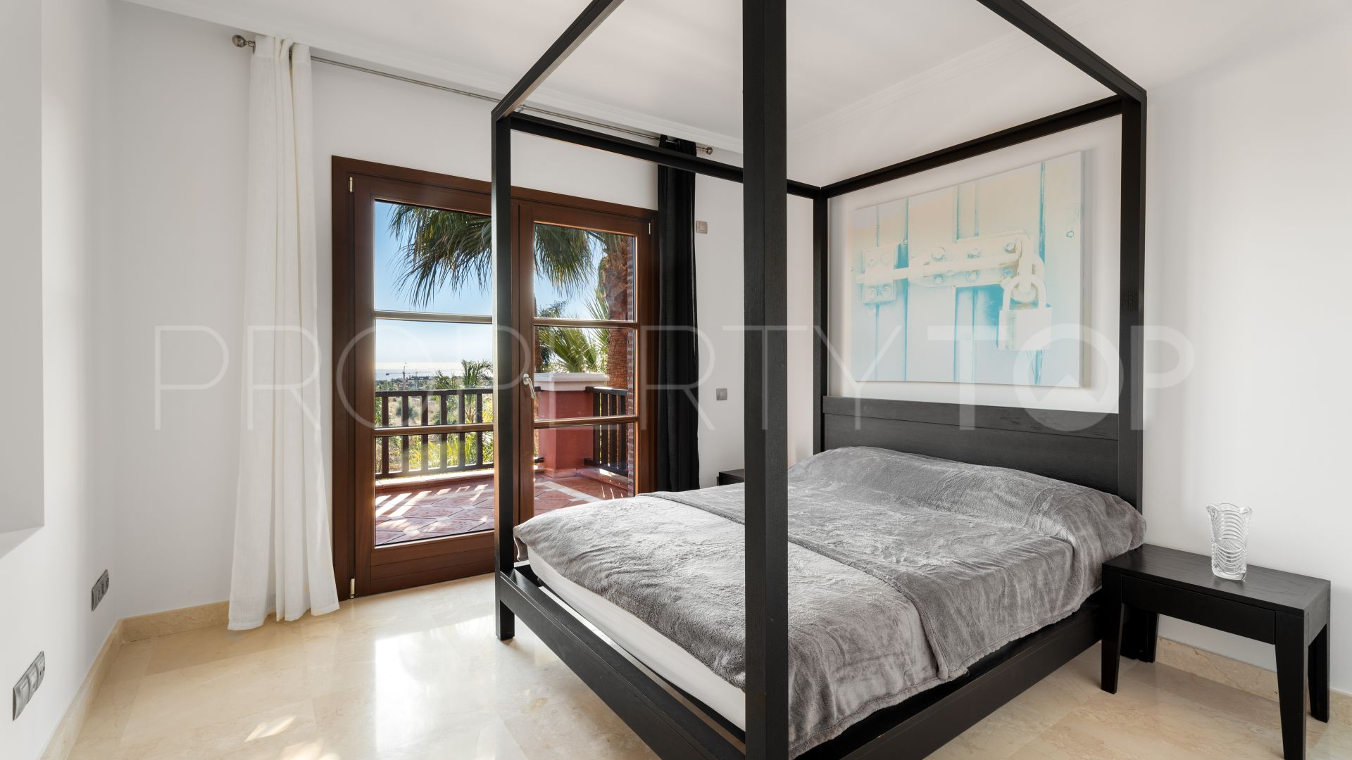Comprar villa con 6 dormitorios en La Capellania