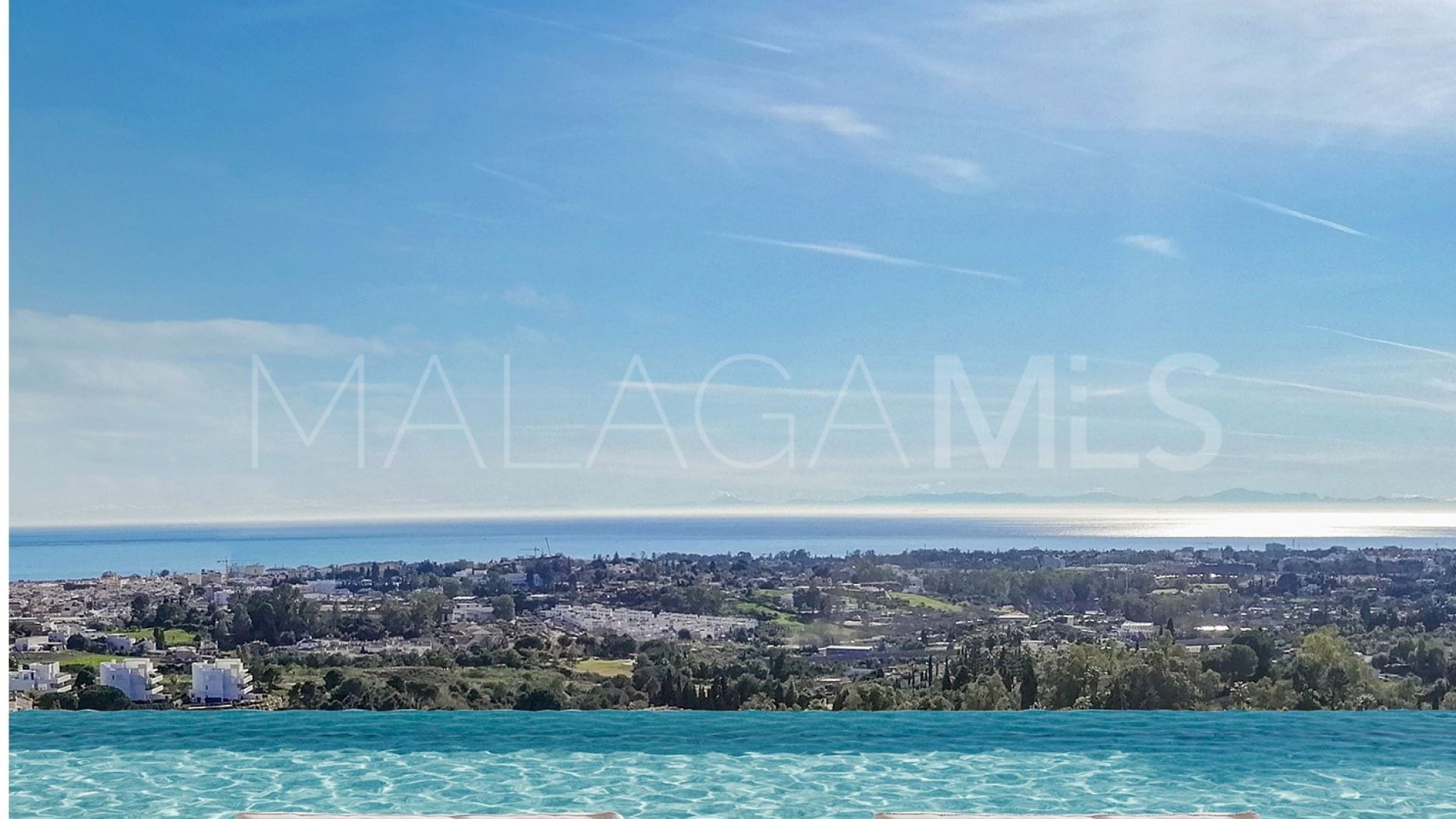 Villa a la venta with 7 bedrooms in El Herrojo