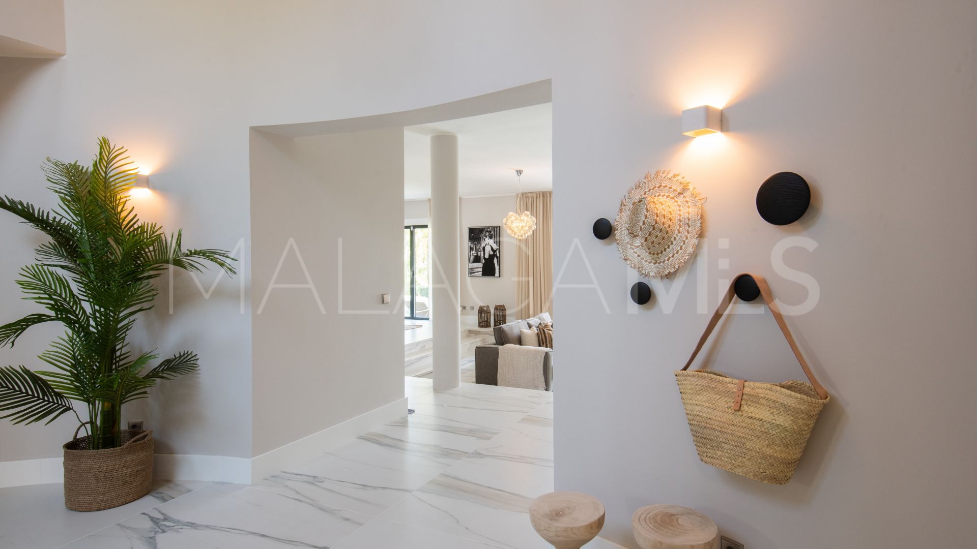 Villa for sale in Paraiso Alto