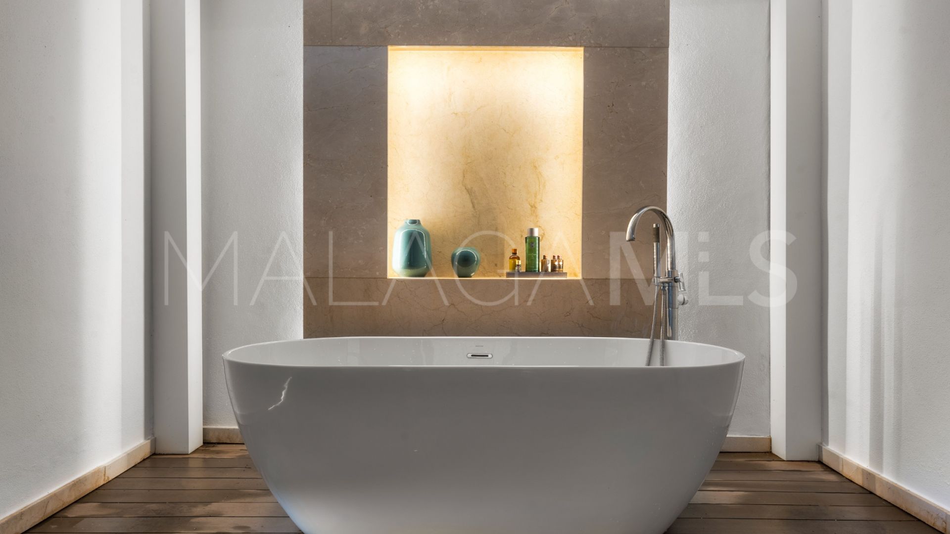 Villa with 7 bedrooms for sale in Los Naranjos Golf