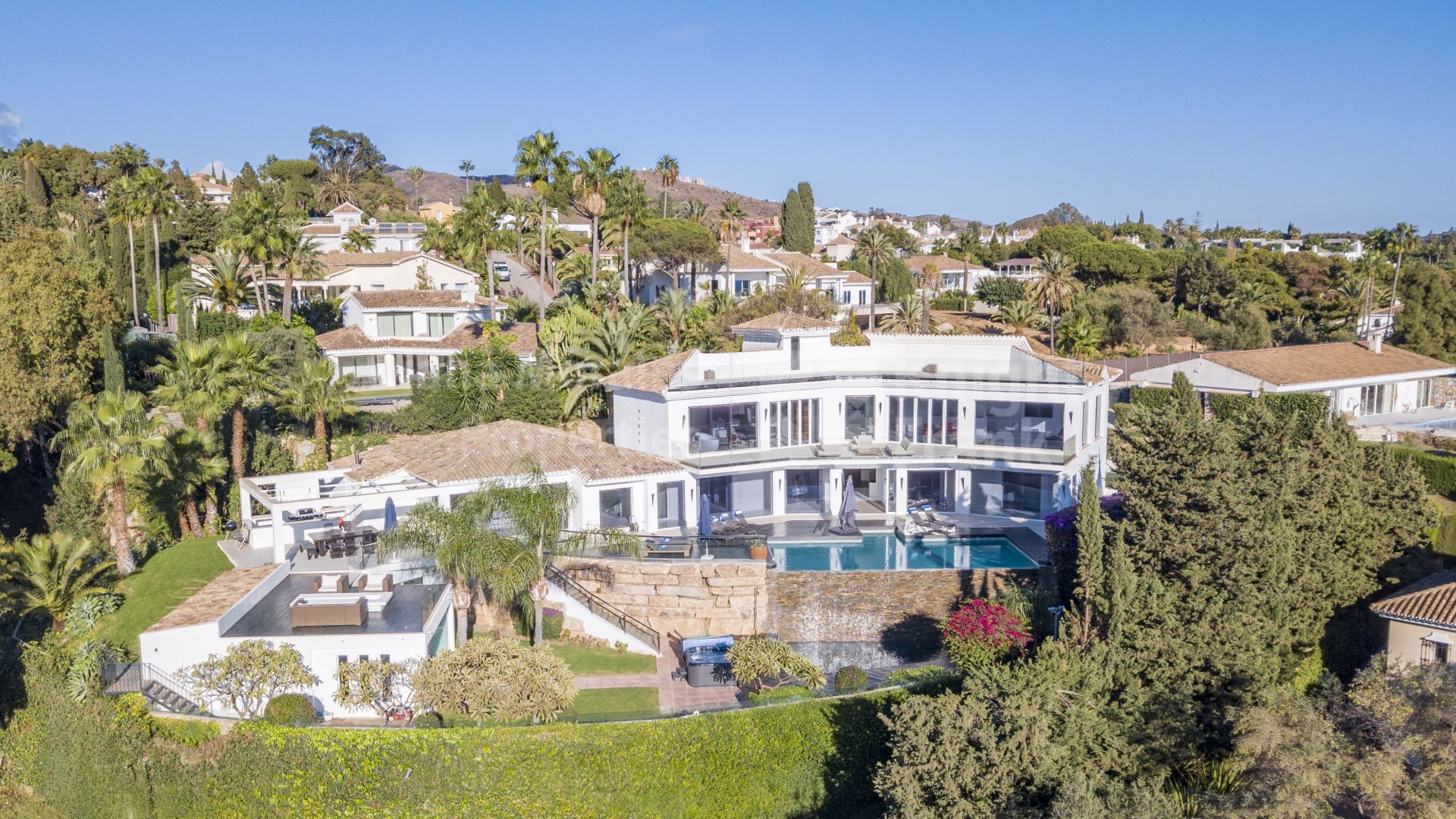 Hacienda las Chapas, Villa avec vue panoramique sur la mer à Marbella Est