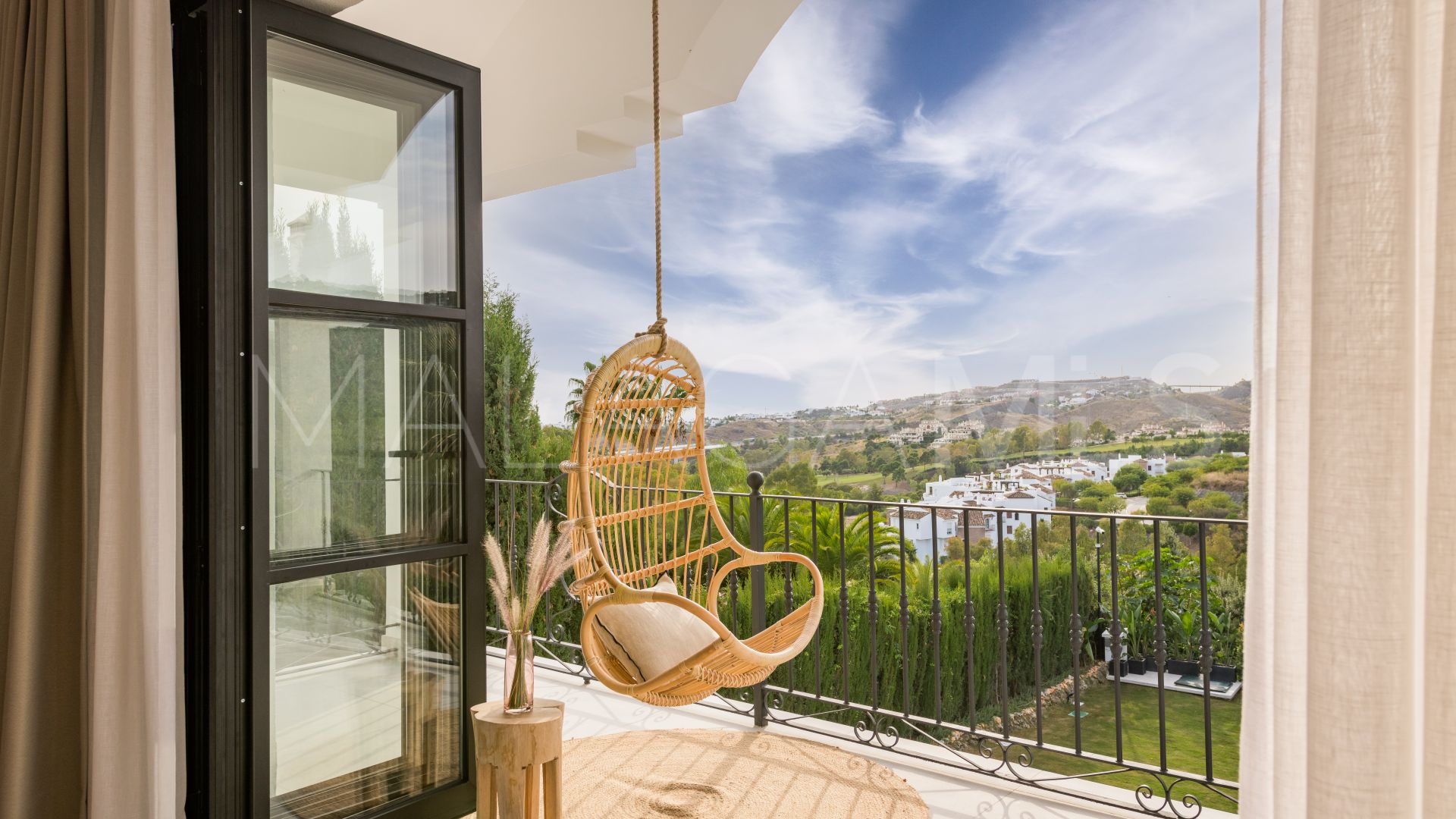 Villa for sale in Puerto del Capitan