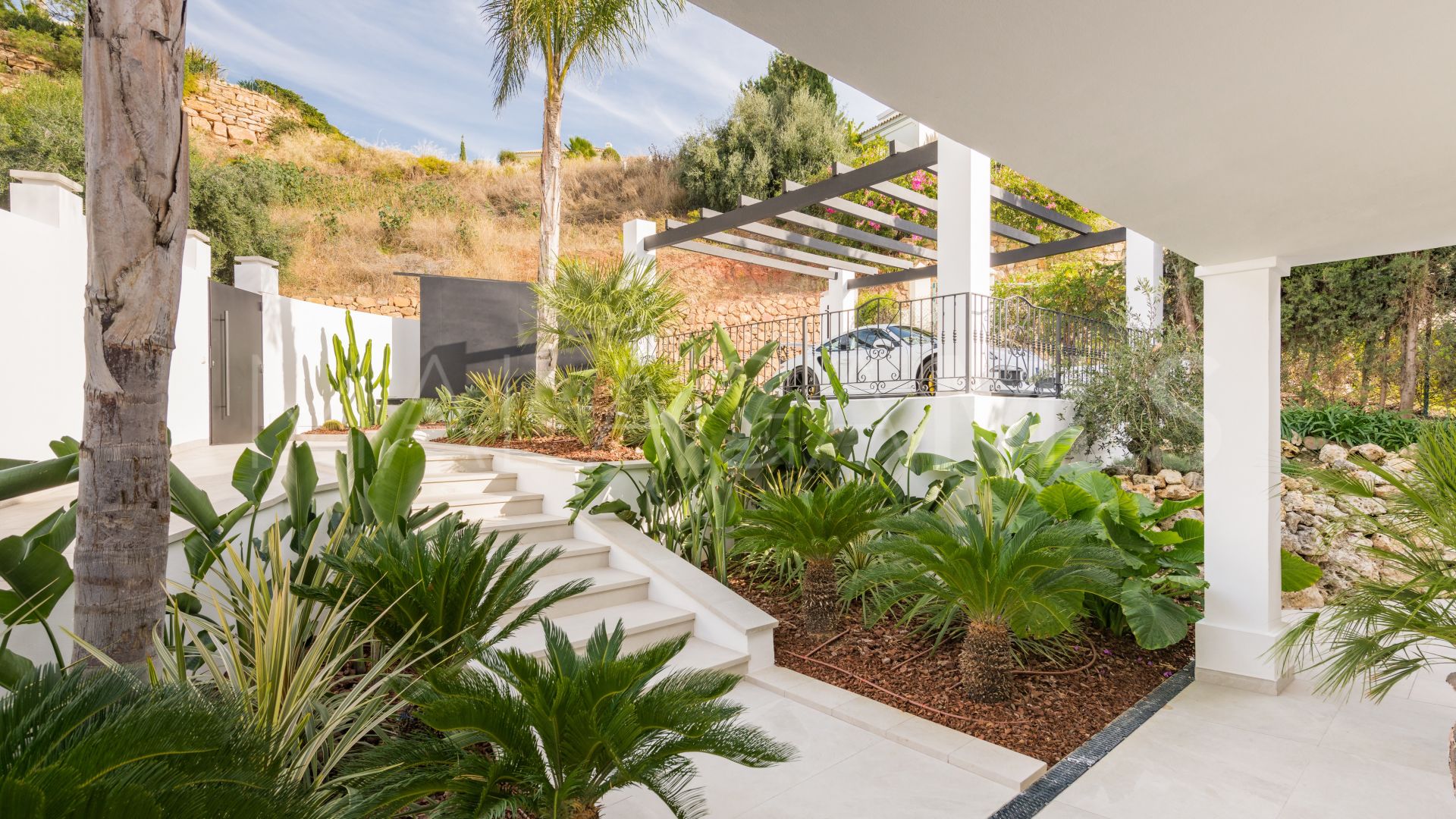 Villa for sale in Puerto del Capitan