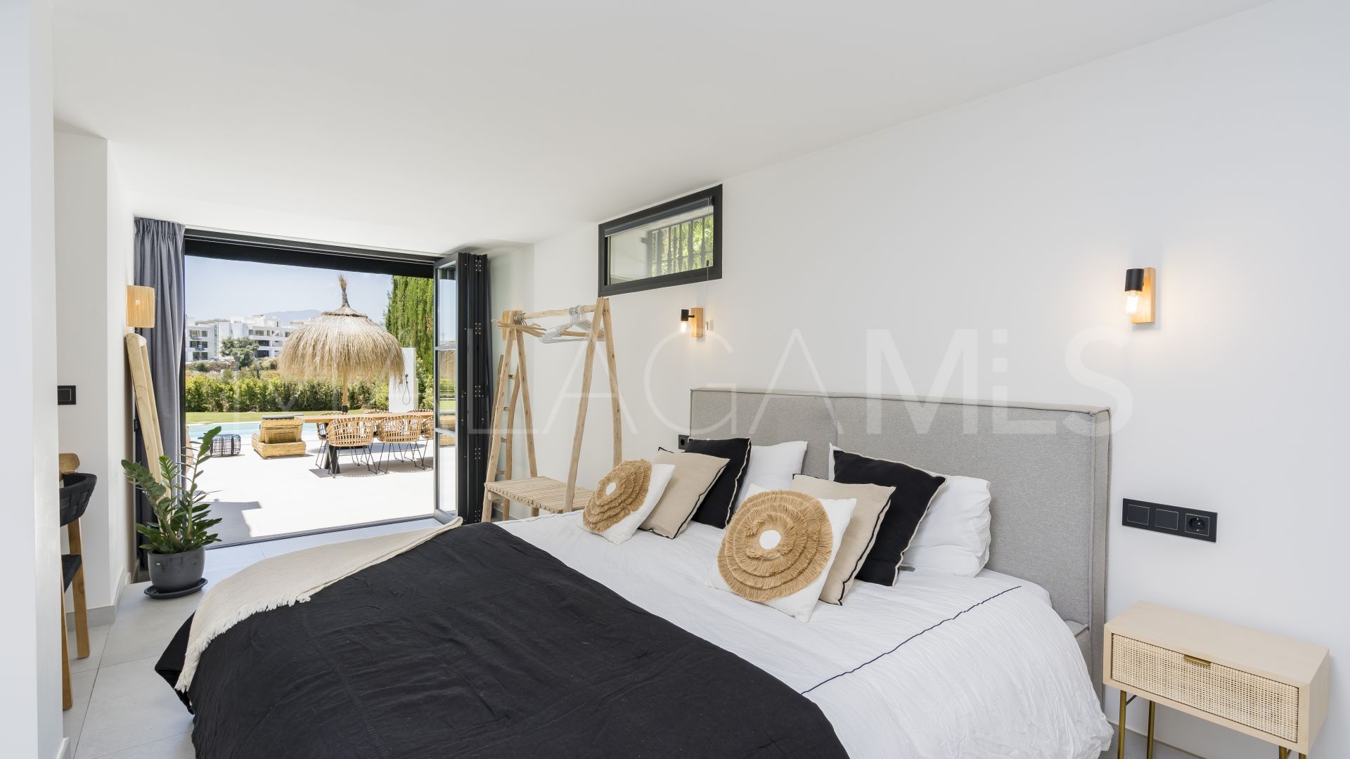 Villa for sale in Puerto del Capitan