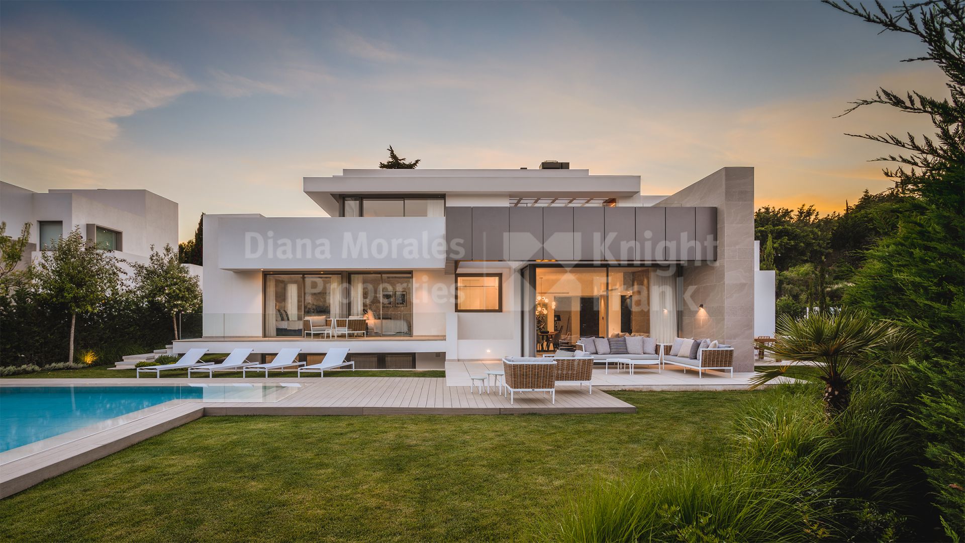 El Paraiso, Maison moderne et élégante de quatre chambres à coucher à Estepona Est