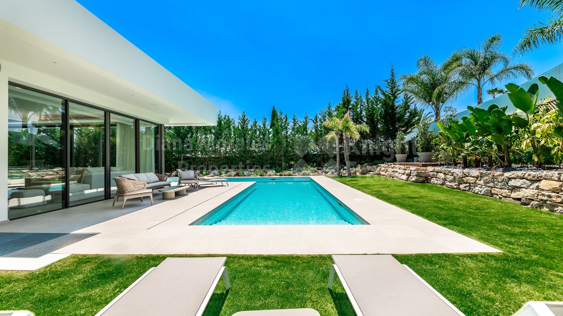 Frontline golf villa in La Cerquilla