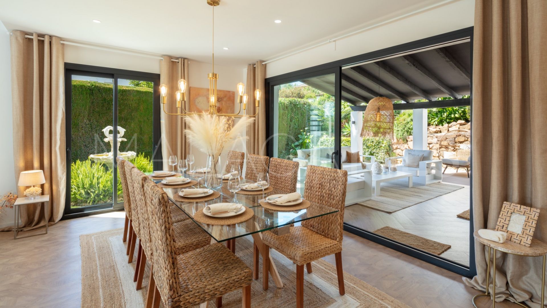 Buy villa in Marbella Country Club de 4 bedrooms