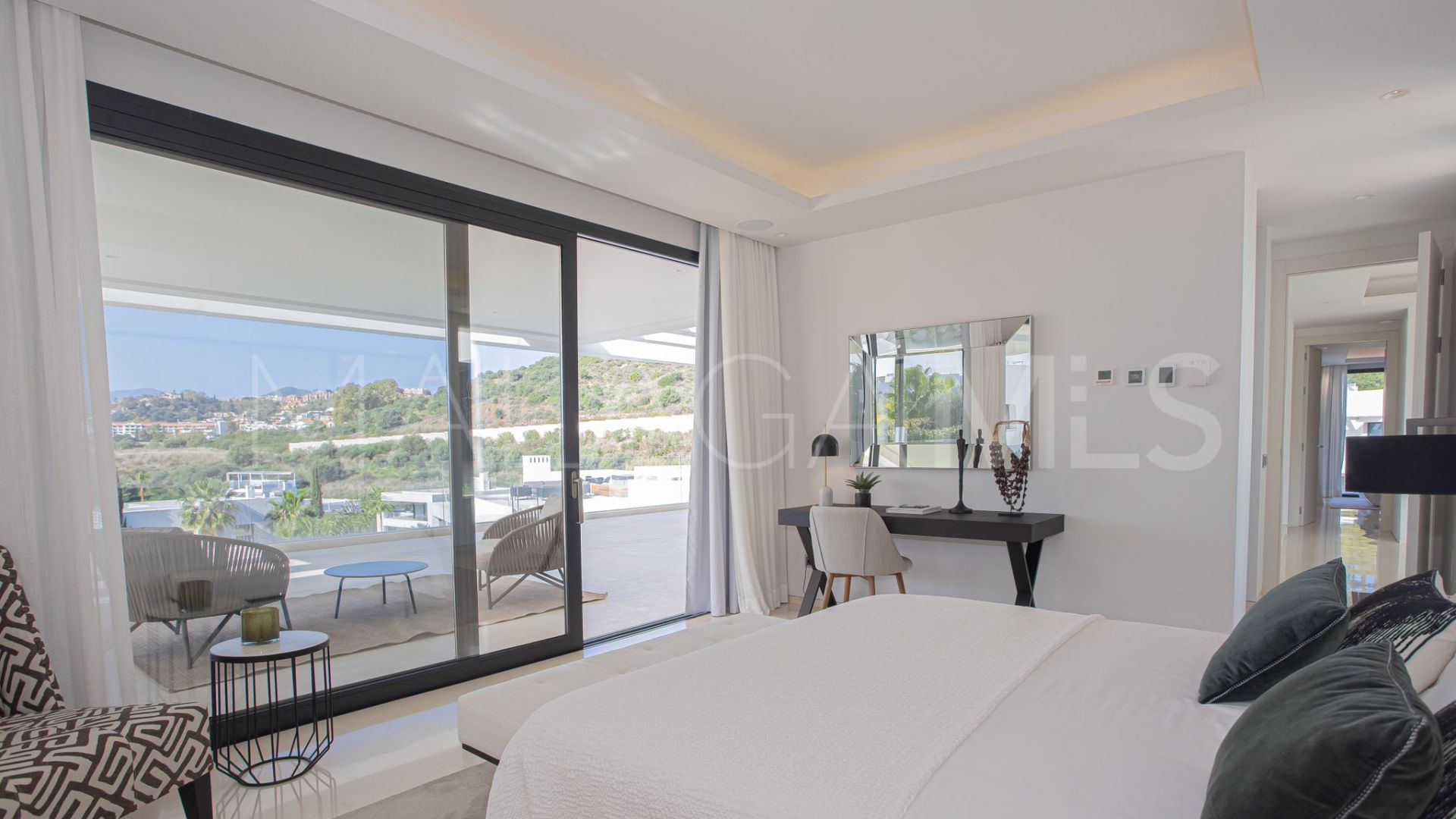 Se vende villa with 6 bedrooms in Nueva Andalucia