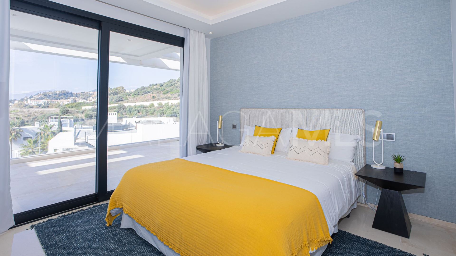 Se vende villa with 6 bedrooms in Nueva Andalucia