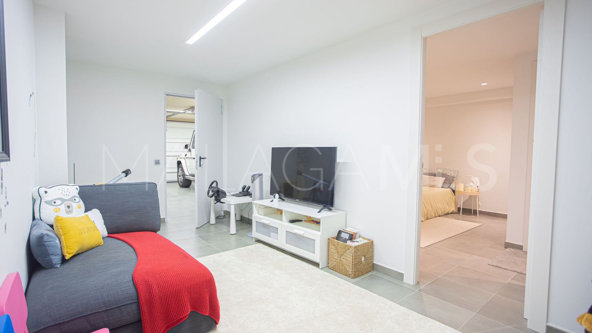 Se vende villa with 6 bedrooms in Nueva Andalucia