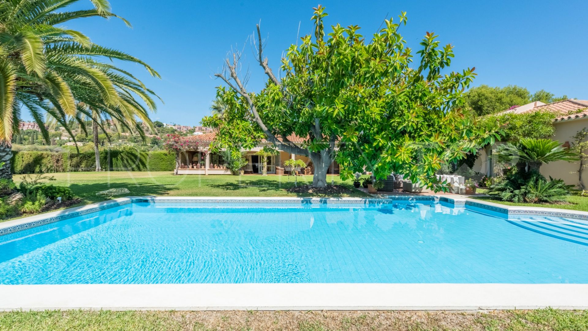 For sale villa with 4 bedrooms in Fuente del Espanto