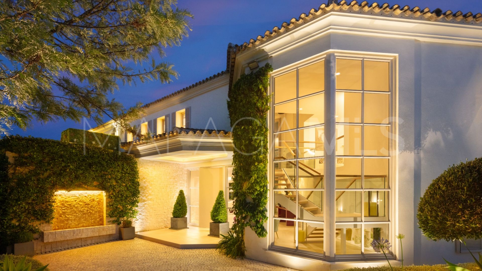 For sale villa in Aloha with 6 bedrooms