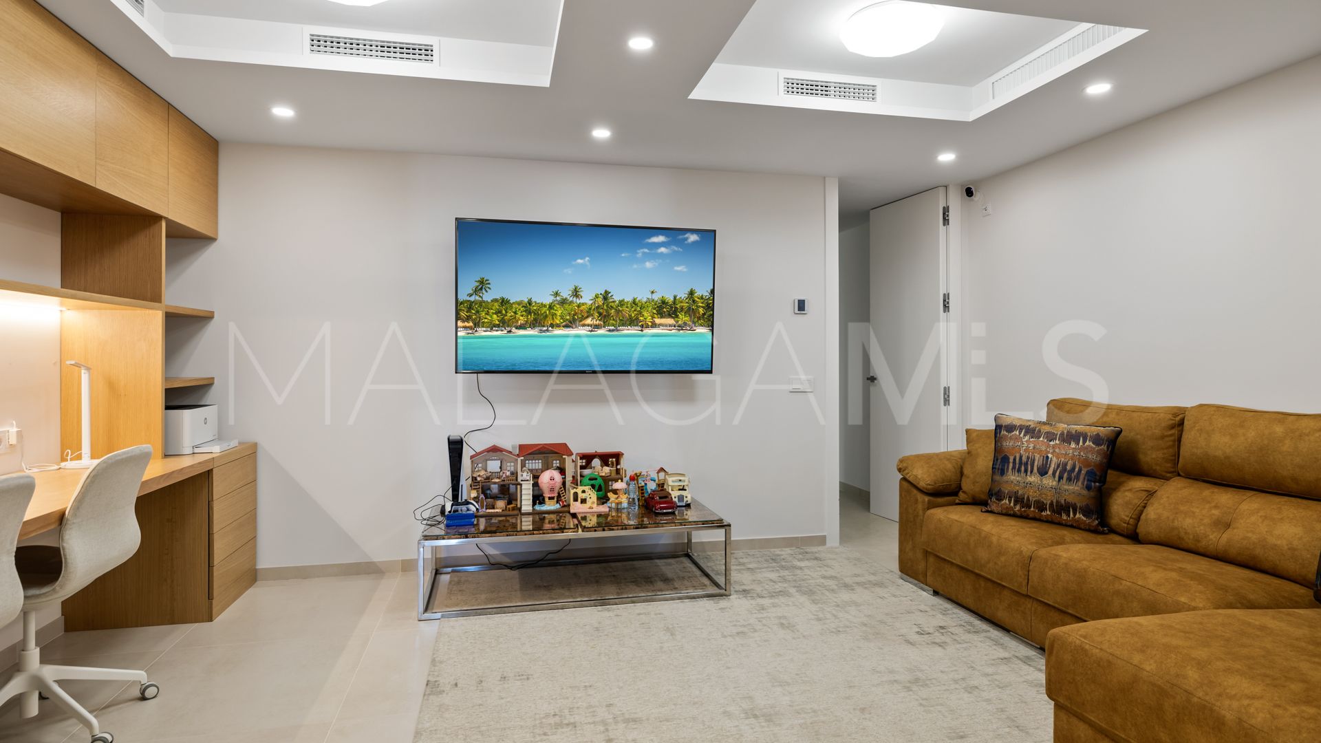 Buy apartamento planta baja de 7 bedrooms in 9 Lions Residences