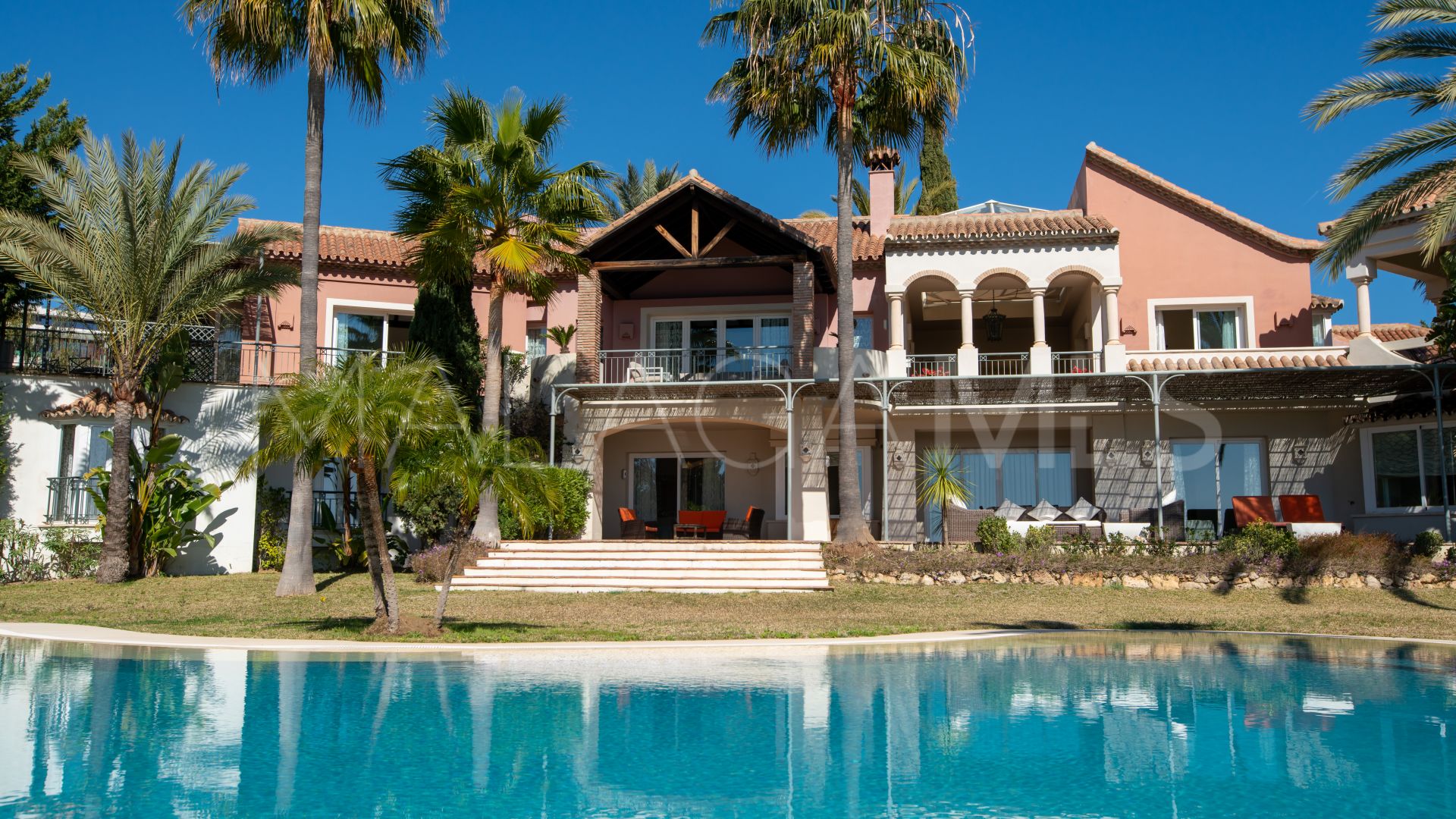 Villa with 8 bedrooms for sale in Los Flamingos